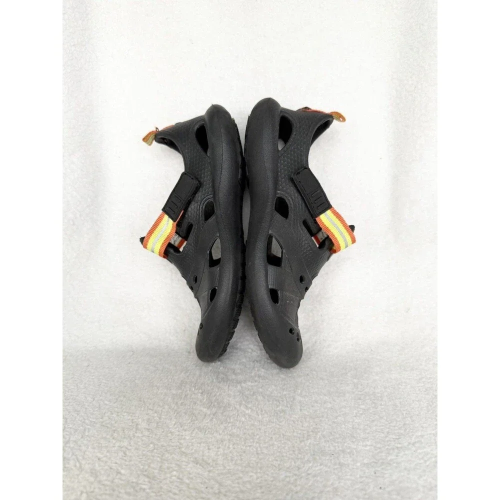 Childrens place Toddler boy shoes size 11 Casual Sandals Play Black